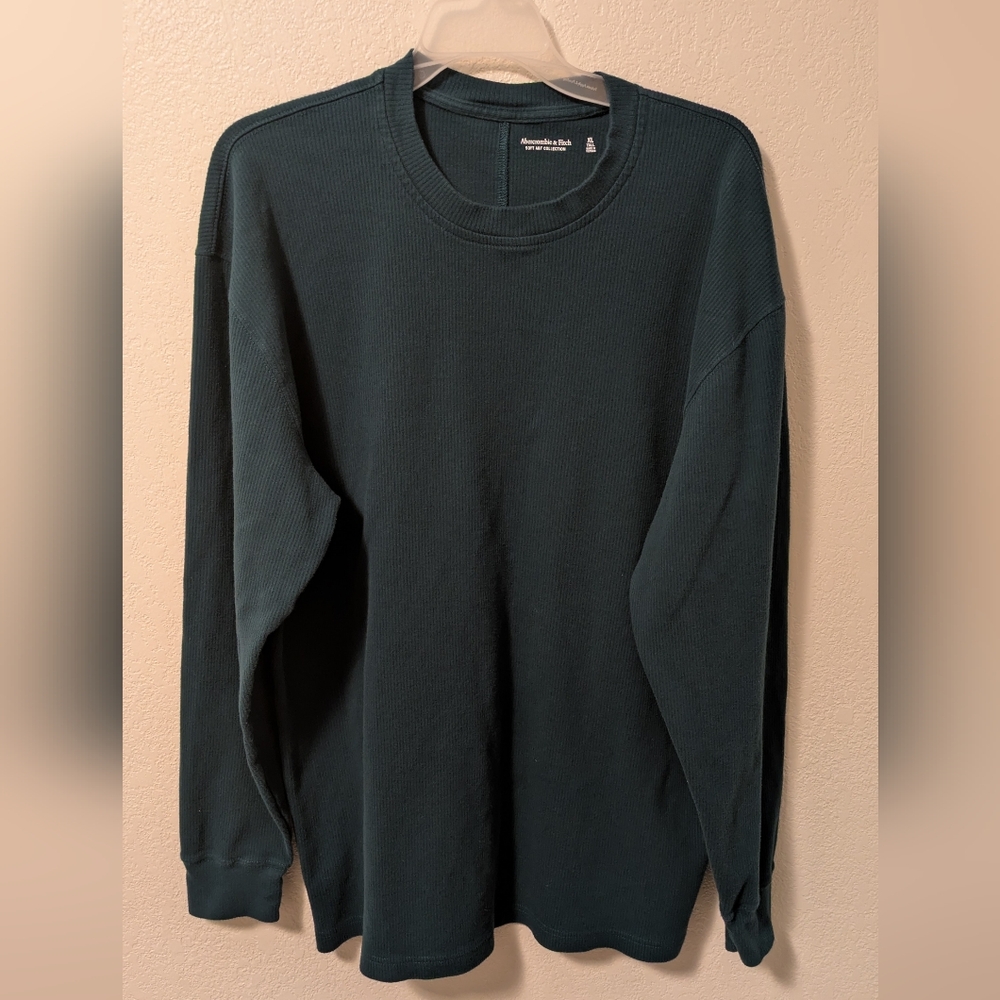 Abercrombie & Fitch Green Long Sleeve Tee - Picture 1 of 4